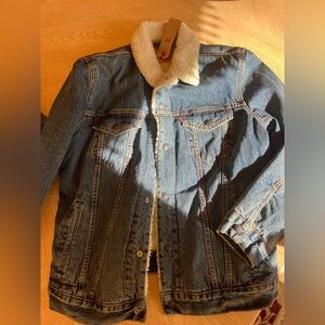 LEVIS SHERPA LINED JACKET